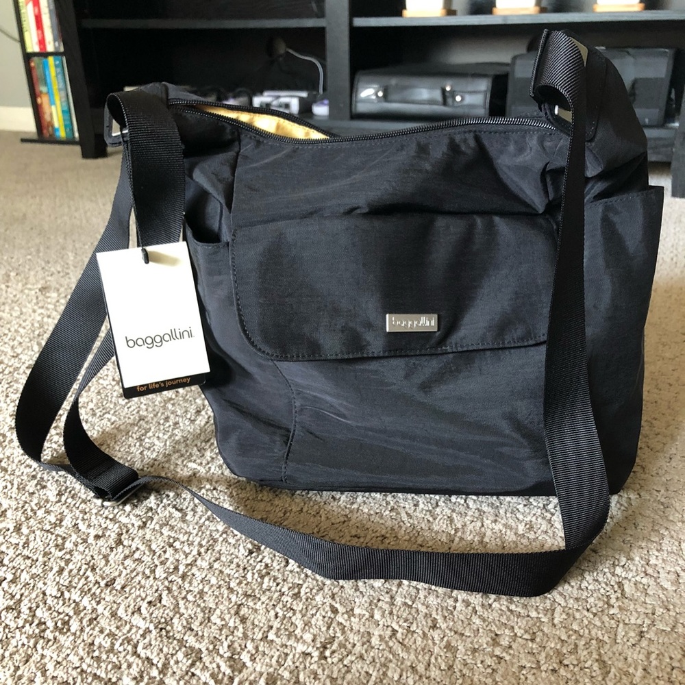 Cross body Black Baggallini